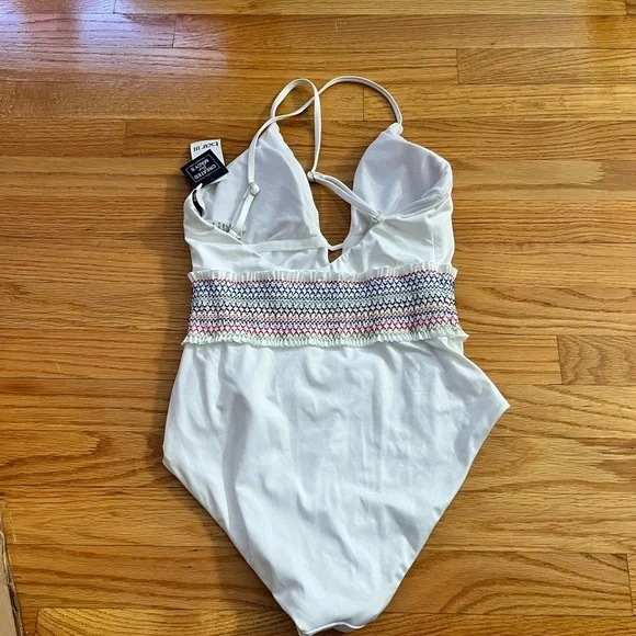 NWT BAR lll Smocked Plunging Crossback One Piece Swimsuit - Picture 3 of 4